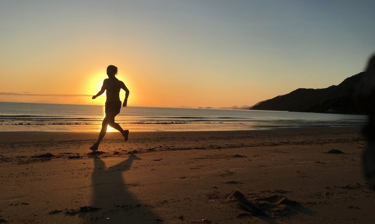 Est-il possible de faire son footing sur le sable ?